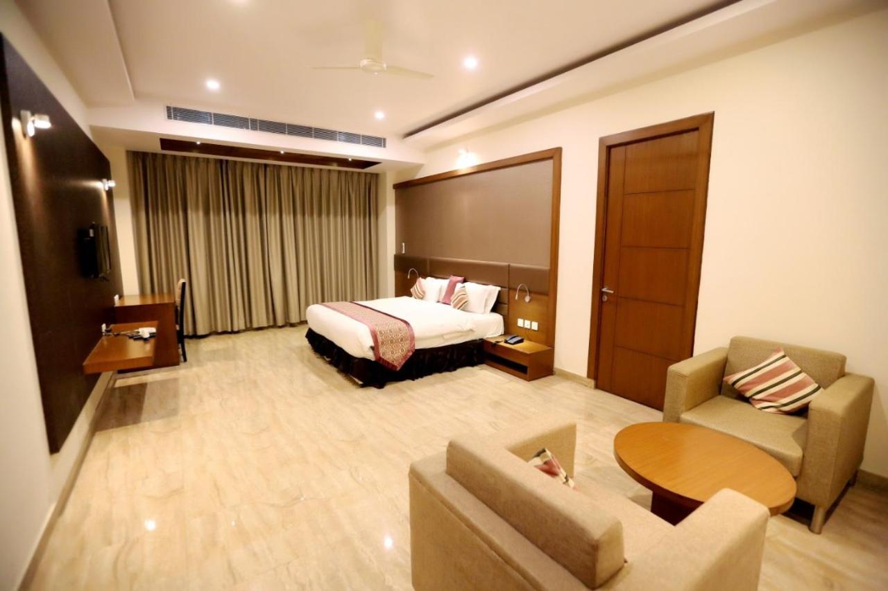 Ayodhya Hotel Krishna Palace المظهر الخارجي الصورة