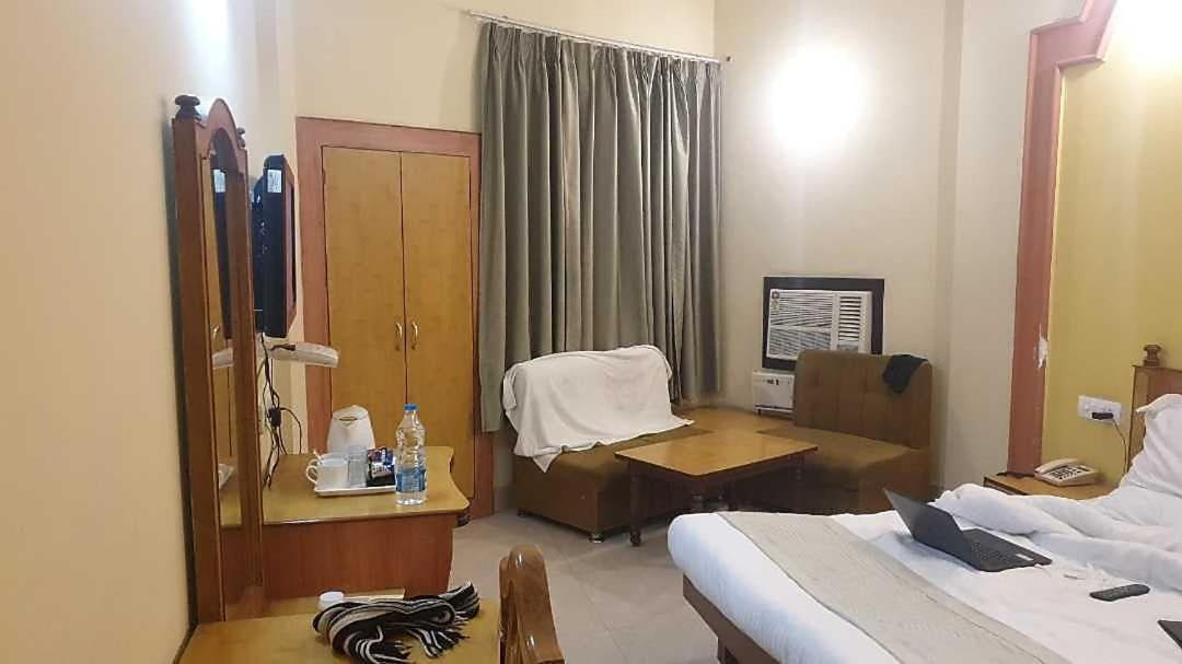 Ayodhya Hotel Krishna Palace المظهر الخارجي الصورة