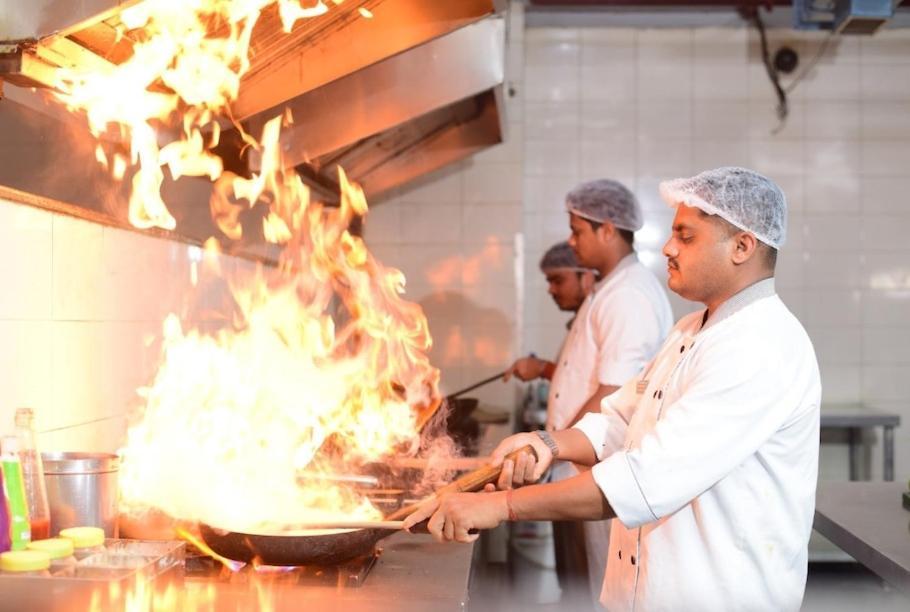 Ayodhya Hotel Krishna Palace المظهر الخارجي الصورة