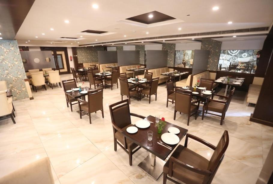 Ayodhya Hotel Krishna Palace المظهر الخارجي الصورة